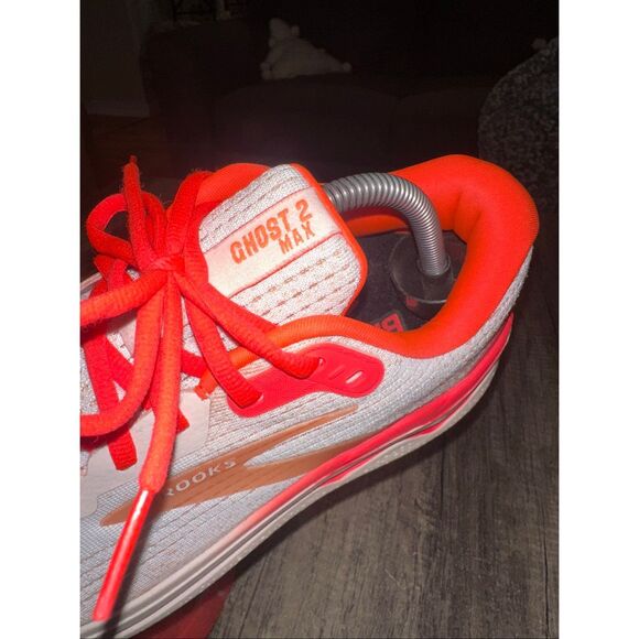 Brooks Women’s Ghost Max 2 'Peach Coral' Running Shoes Size 10 - Picture 6 of 10
